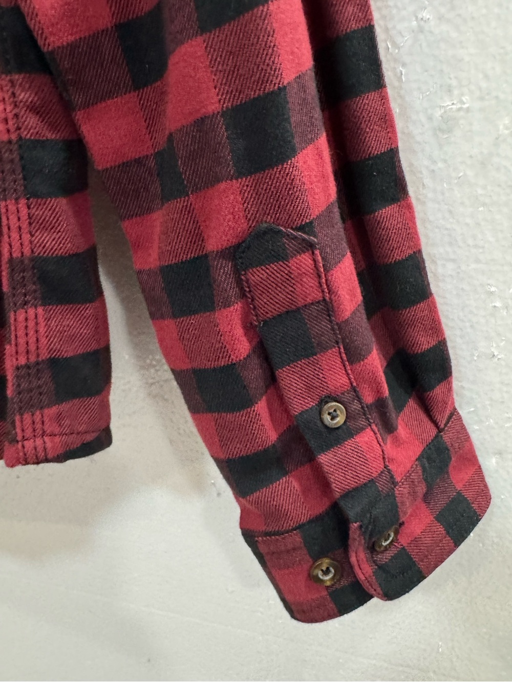 Carhartt Women’s Red Black Buffalo Plaid Flannel Button Front Shirt Size Small - Picture 6 of 11